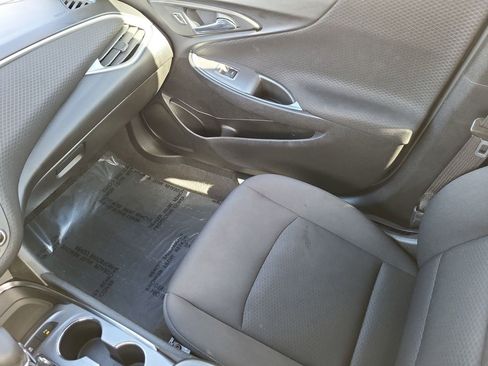 Used 2024 Chevrolet Malibu LT image 11