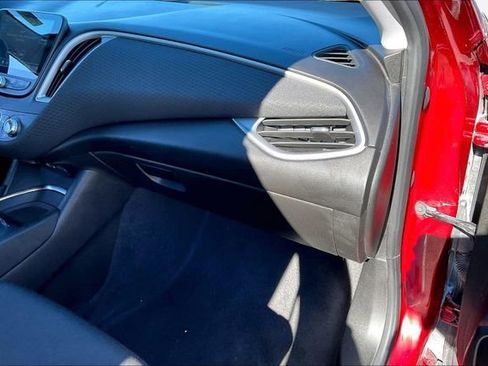 Used 2024 Chevrolet Malibu LT image 18