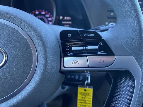 Certified 2023 Hyundai Elantra SE w/ Cargo Package image 21