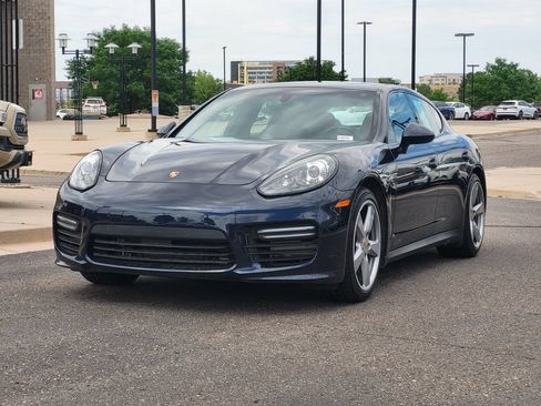 Used 2016 Porsche Panamera GTS AWD/4WD image 8