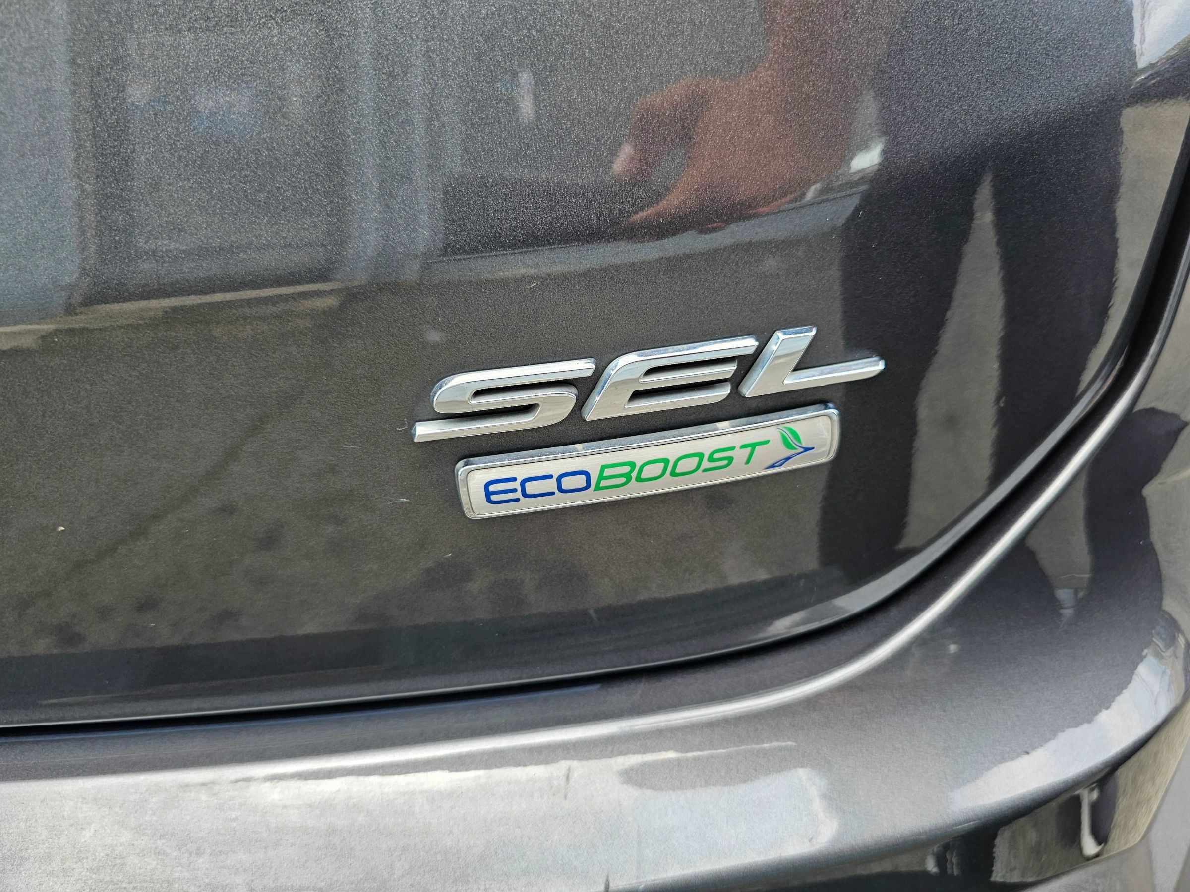 Used 2020 Ford Edge SEL w/ Cargo Accessory Package FWD image 33