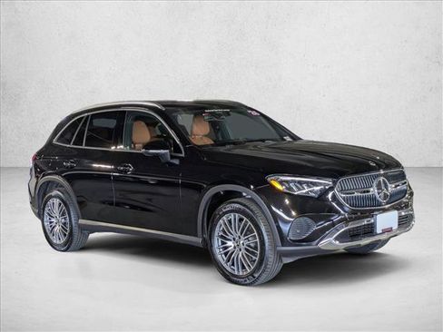 Certified 2026 Mercedes-Benz GLC 300 image 6