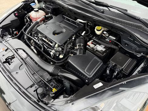 Used 2020 Ford Escape SE image 32