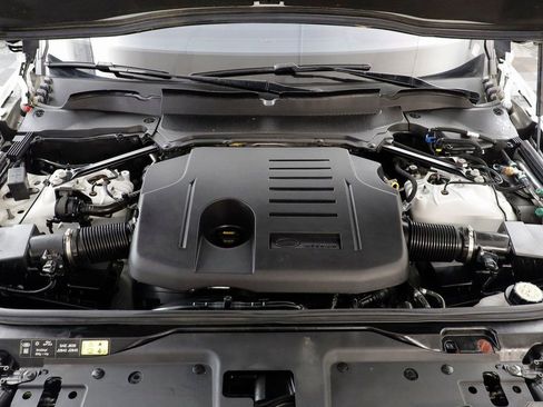 Used 2023 Land Rover Discovery HSE R-Dynamic image 25