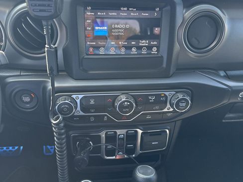 Used 2023 Jeep Wrangler Unlimited Sport AWD/4WD image 35