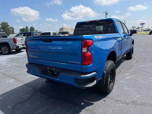 Used 2022 Chevrolet Silverado 1500 Custom AWD/4WD image 26