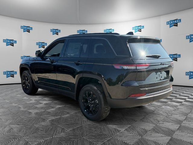 New 2026 Jeep Grand Cherokee Altitude AWD/4WD image 3