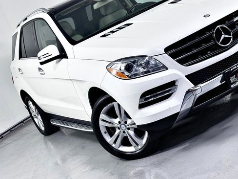 Used 2015 Mercedes-Benz ML 350 ML350 4MATIC w/ Premium 1 Package image 4