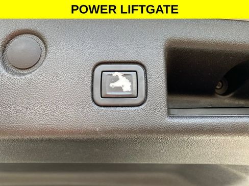 Used 2020 Chevrolet Equinox LT w/ Driver Convenience Package FWD image 15
