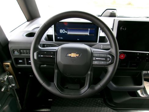 New 2025 Chevrolet Brightdrop 400 image 7