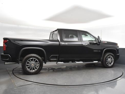 New 2026 Chevrolet Silverado 2500 LT w/ Z71 Chrome Sport Edition image 8