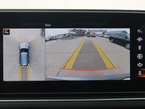 Used 2021 Mercedes-Benz GLE 450 4MATIC image 25