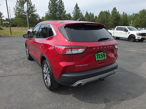 Certified 2022 Ford Escape Titanium w/ Class II Trailer Tow Package AWD/4WD image 19