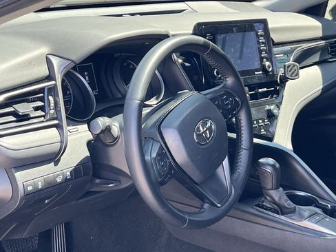 Used 2023 Toyota Camry SE w/ Convenience Package FWD image 15
