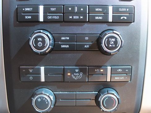 Used 2010 Ford F150 XLT image 12