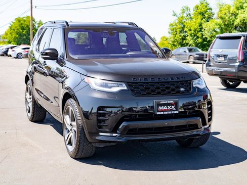 Used 2022 Land Rover Discovery HSE R-Dynamic AWD/4WD image 2