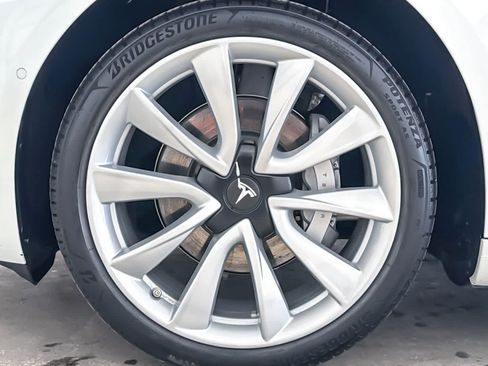 Used 2018 Tesla Model 3 RWD image 25