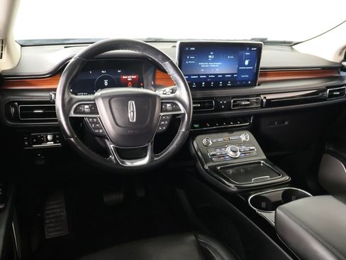Used 2023 Lincoln Nautilus Reserve w/ Equipment Group 202A AWD/4WD image 2