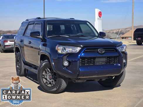 Used 2024 Toyota 4Runner SR5 image 1