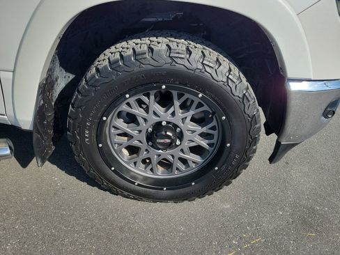 Used 2021 RAM 1500 Laramie image 7