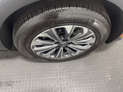 Used 2025 Buick Envision Preferred image 28