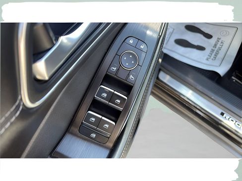 Used 2021 Nissan Rogue Platinum AWD/4WD image 12