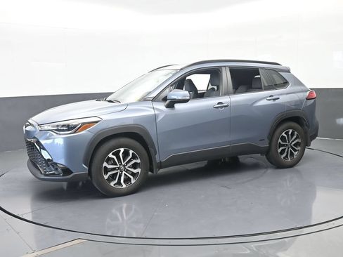 Used 2024 Toyota Corolla Cross AWD Hybrid image 2