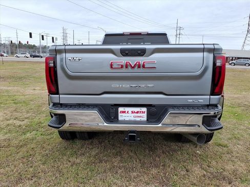 New 2026 GMC Sierra 3500 SLE w/ SLE Value Package image 6