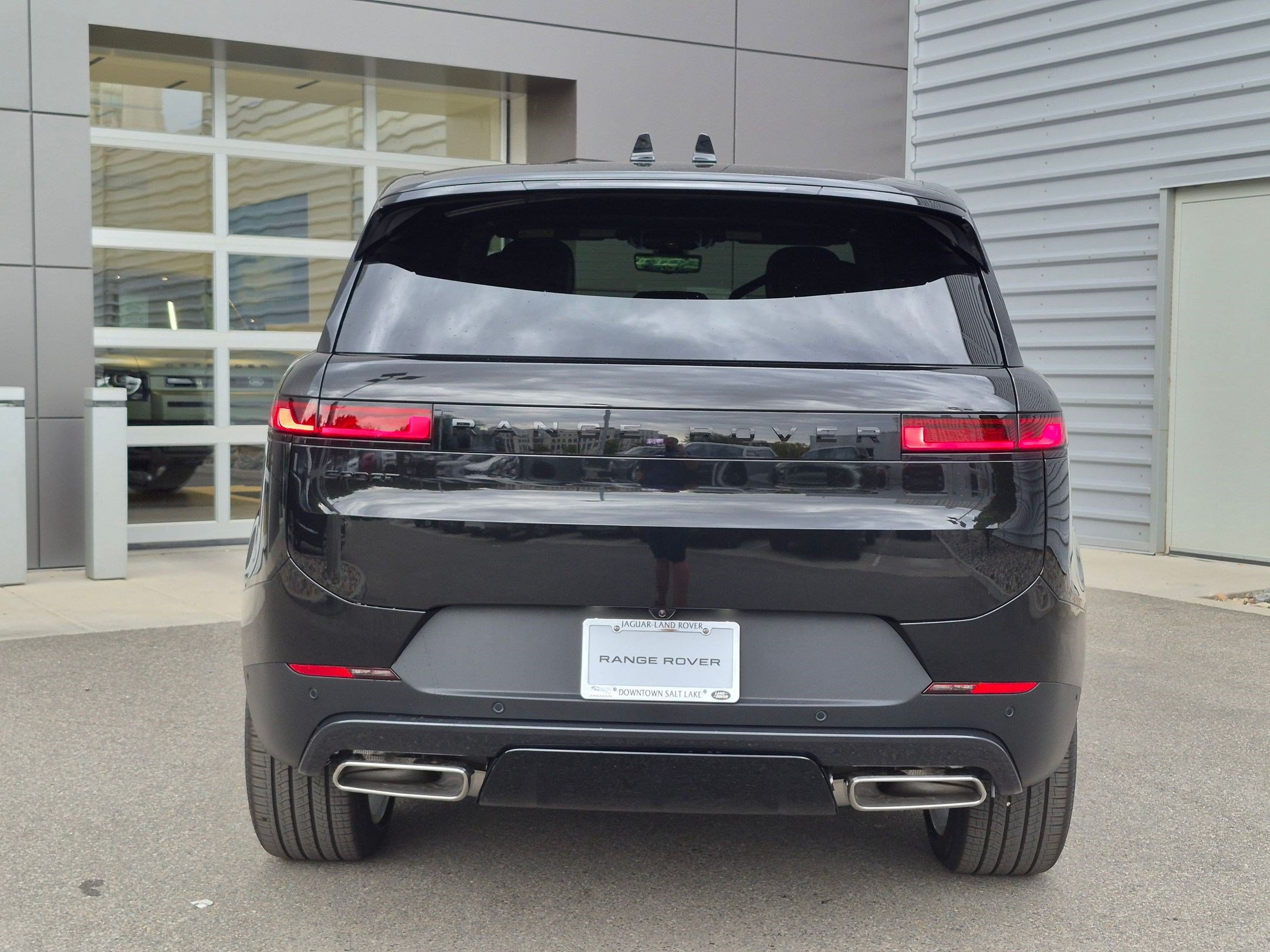 New 2027 Land Rover Range Rover Sport SE AWD/4WD image 6