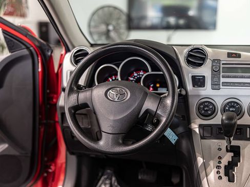 Used 2009 Toyota Matrix FWD image 29