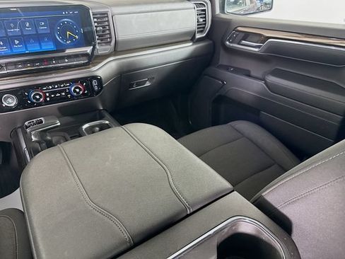 Used 2024 Chevrolet Silverado 1500 LT Trail Boss w/ LPO, Dark Essentials Package AWD/4WD image 27