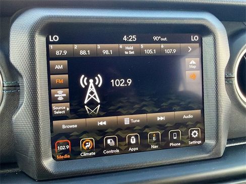 Used 2022 Jeep Wrangler Unlimited Rubicon 4xe image 30