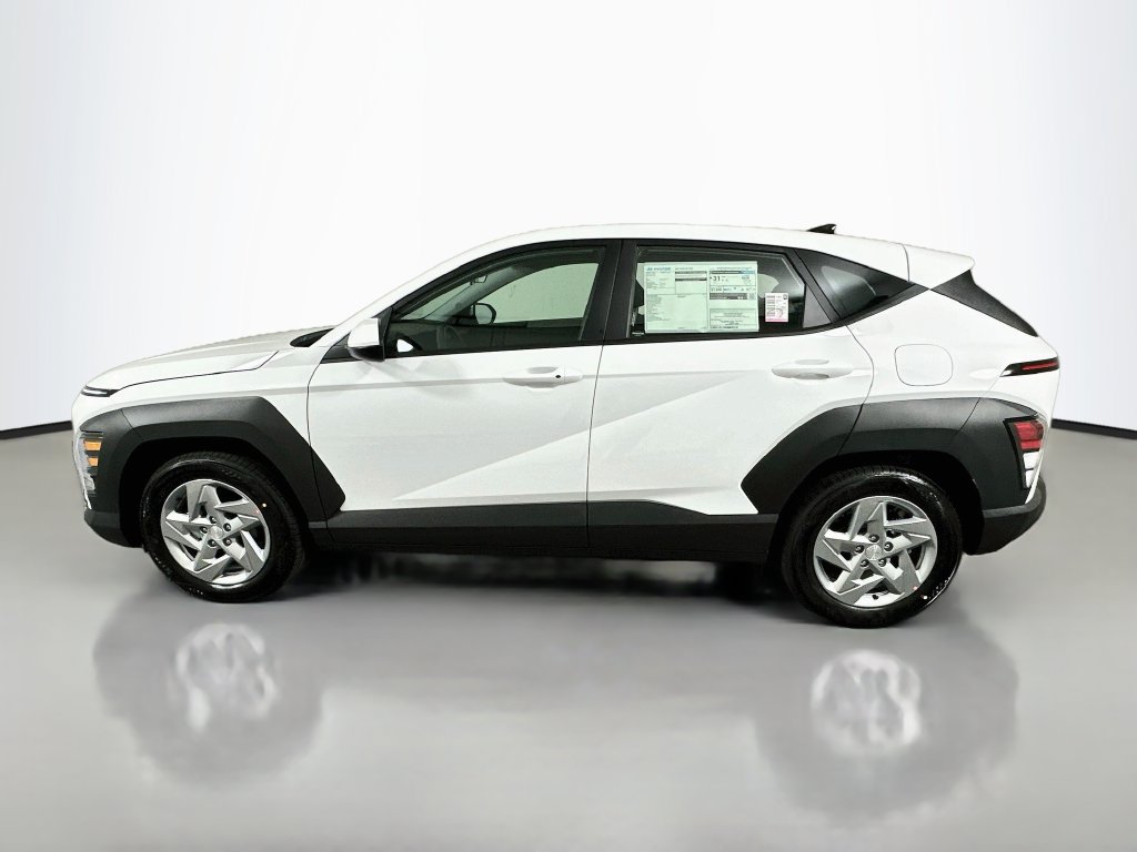 New 2027 Hyundai Kona SE FWD image 8
