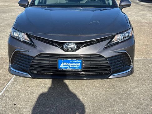 Used 2021 Toyota Camry LE FWD image 3