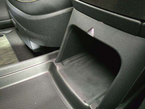 Used 2022 Rivian R1T Adventure image 31