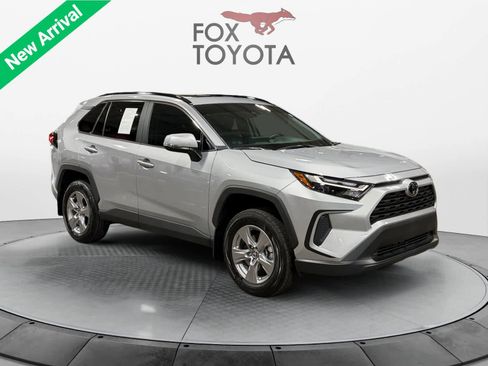 Used 2025 Toyota RAV4 XLE w/ Convenience Package AWD/4WD image 8