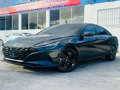 Used 2022 Hyundai Elantra SEL w/ Convenience Package