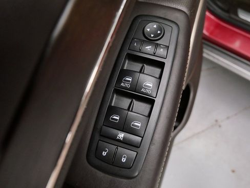 Used 2014 Jeep Grand Cherokee Summit image 14