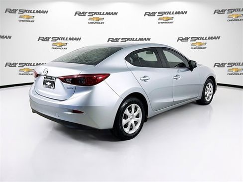 Used 2018 MAZDA MAZDA3 Sport image 7