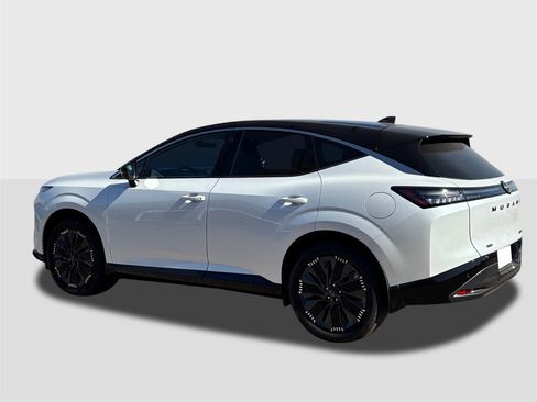 New 2026 Nissan Murano Platinum image 3