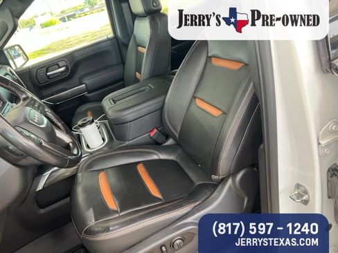 Used 2021 GMC Sierra 1500 AT4 w/ AT4 Value Package AWD/4WD image 10
