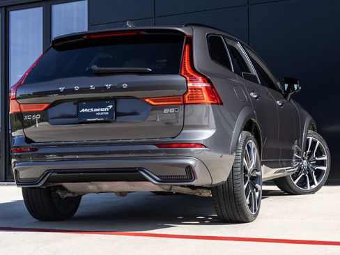 Used 2024 Volvo XC60 B5 Ultimate w/ Protection Package Premier AWD/4WD image 8