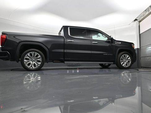 Used 2020 GMC Sierra 1500 Denali w/ Denali Ultimate Package AWD/4WD image 24