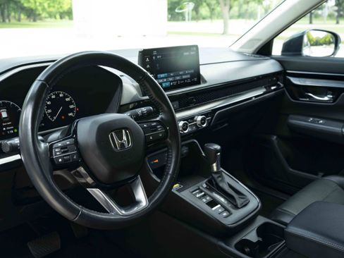 Used 2025 Honda CR-V EX-L image 16