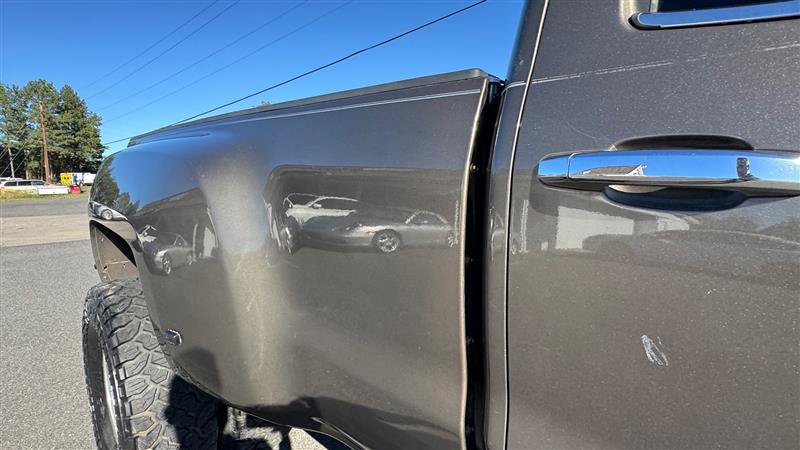 Used 2015 Chevrolet Silverado 3500 High Country w/ Duramax Plus Package AWD/4WD image 28