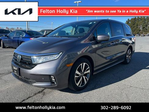 Used 2023 Honda Odyssey Touring image 1
