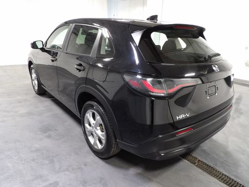 Used 2025 Honda HR-V LX image 7