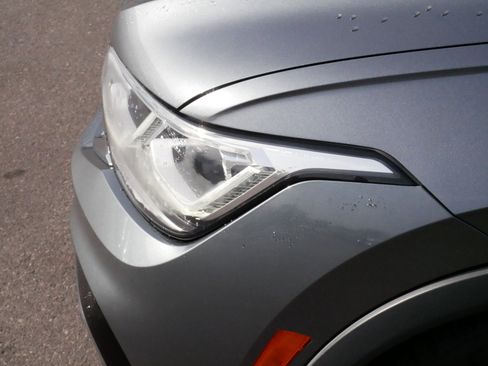 Used 2022 Volkswagen Tiguan SEL R-Line image 16