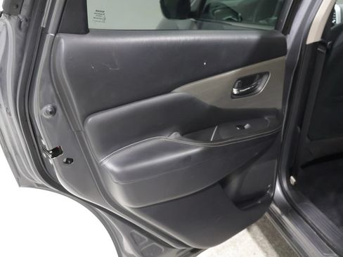 Used 2018 Nissan Murano SV AWD/4WD image 19