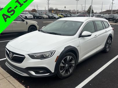 Used 2018 Buick Regal Essence w/ Sights and Sounds Package